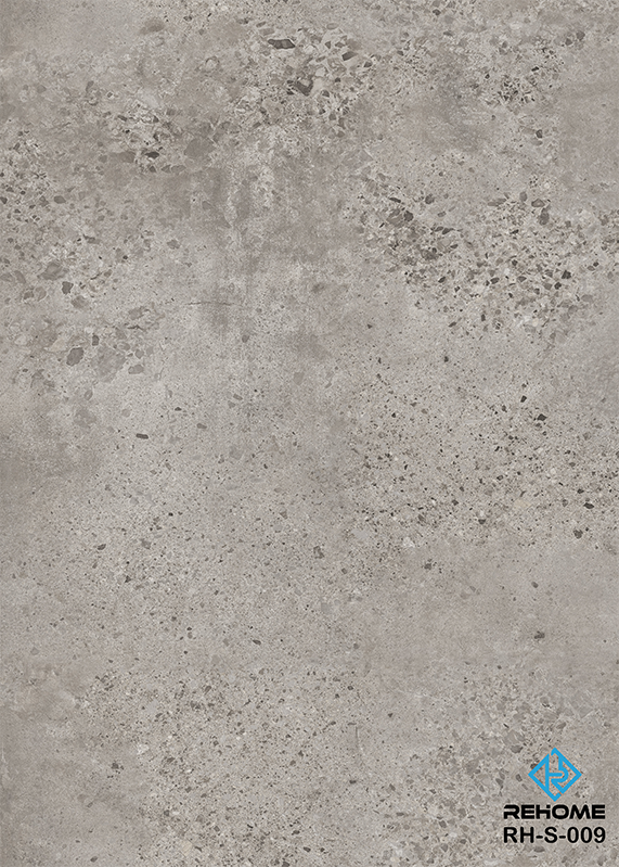 Pavimenti SPC vs legno duro: un confronto onesto per chi ama i pavimenti in legno